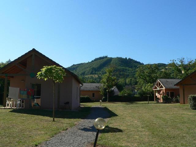 Saint-Geniez D'Olt - Residence Le Colombier Exterior foto